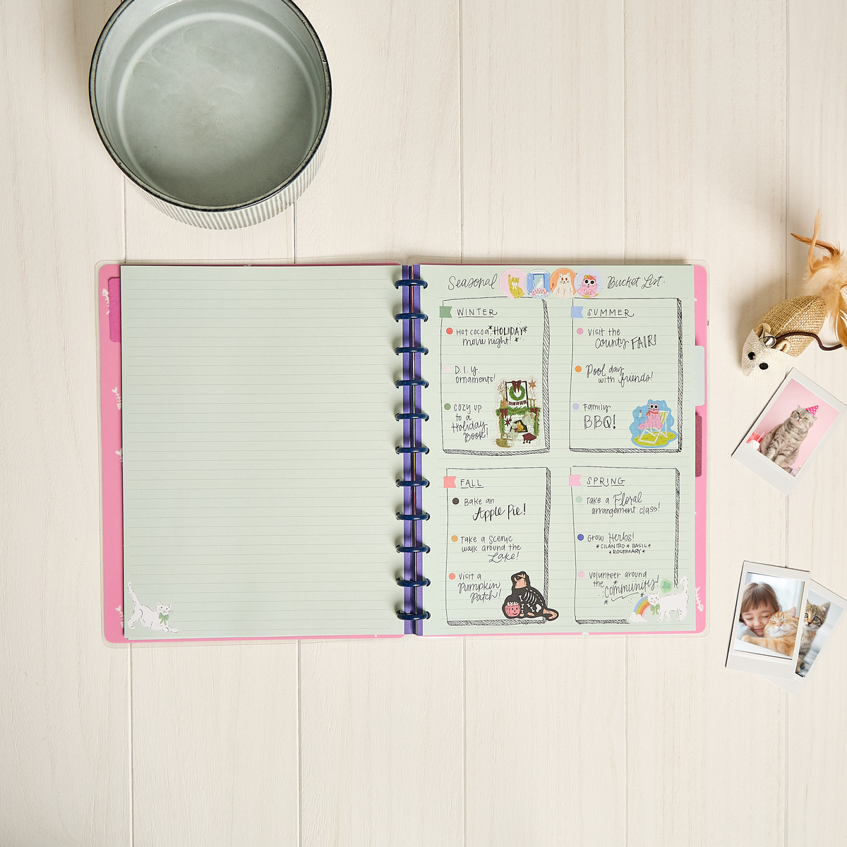 Purrfect Seasonal Cats - Dotted Lined Big Notebook - 60 Sheets